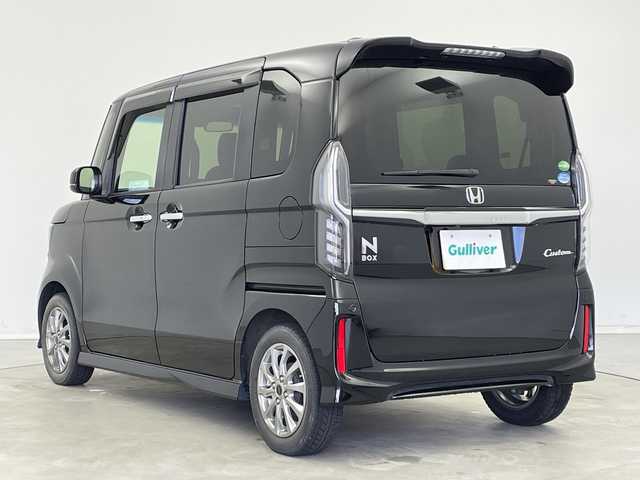 ホンダ Ｎ ＢＯＸ カスタム G L ホンダセンシング 新潟県 2018(平30)年 5万km クリスタルブラックパール ホンダセンシング/　・衝突軽減ブレーキ/　・レーダークルーズコントロール/　・レーンキープアシスト/純正ディーラーOPナビ/　・フルセグTV/　・バックカメラ/　・Bluetooth/　・DVD再生機能/　・USB接続/ビルトインETC/片側パワースライドドア/オートライト/オートハイビーム/LEDヘッドライト/プッシュスタート/電動格納ミラー/ウィンカーミラー/ベンチシート/ステアリングスイッチ/アイドリングストップ/純正フロアマット/ドアバイザー/純正AW付き夏タイヤ積込み