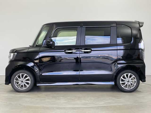 ホンダ Ｎ ＢＯＸ カスタム G L ホンダセンシング 新潟県 2018(平30)年 5万km クリスタルブラックパール ホンダセンシング/　・衝突軽減ブレーキ/　・レーダークルーズコントロール/　・レーンキープアシスト/純正ディーラーOPナビ/　・フルセグTV/　・バックカメラ/　・Bluetooth/　・DVD再生機能/　・USB接続/ビルトインETC/片側パワースライドドア/オートライト/オートハイビーム/LEDヘッドライト/プッシュスタート/電動格納ミラー/ウィンカーミラー/ベンチシート/ステアリングスイッチ/アイドリングストップ/純正フロアマット/ドアバイザー/純正AW付き夏タイヤ積込み