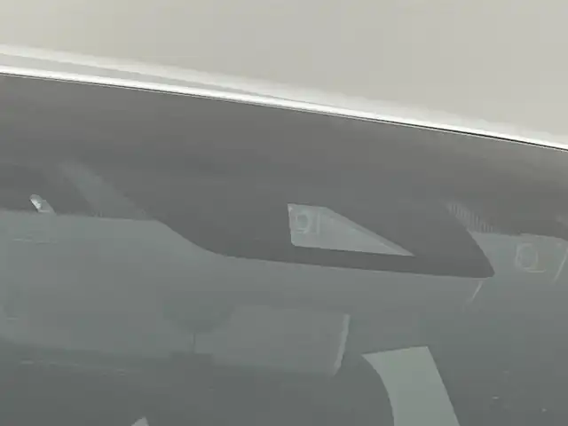 トヨタ ハリアー ハイブリッド Z 道央・札幌 2024(令6)年 3.4万km プラチナホワイトパールマイカ ・４WD/・寒冷地仕様/・12.3インチディスプレイオーディオ/　BT/フルセグ/USB/AppleCarPlay/・JBLサウンド/・ワイヤレス充電/・バックカメラ/・パワーバックドア/・デジタルインナーミラー/・レーダークルーズコントロール/・プリクラッシュセーフティ/・横滑り防止装置/・前後コーナーセンサー/・レーンキープアシスト/・BSM/・RCTA/・オートライト/・オートマチックハイビーム/・LEDヘッドライト/・運転席パワーシート/・ハーフレザーシート/・MTモード付AT/・スマートキー/・プッシュスタート/・純正フロアマット/・純正AW19インチ/・フロントフォグランプ/・ドアバイザー/・純正AW17インチ冬タイヤ積込