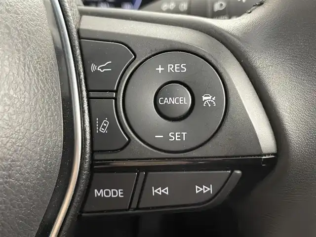 トヨタ ハリアー ハイブリッド Z 道央・札幌 2024(令6)年 3.4万km プラチナホワイトパールマイカ ・４WD/・寒冷地仕様/・12.3インチディスプレイオーディオ/　BT/フルセグ/USB/AppleCarPlay/・JBLサウンド/・ワイヤレス充電/・バックカメラ/・パワーバックドア/・デジタルインナーミラー/・レーダークルーズコントロール/・プリクラッシュセーフティ/・横滑り防止装置/・前後コーナーセンサー/・レーンキープアシスト/・BSM/・RCTA/・オートライト/・オートマチックハイビーム/・LEDヘッドライト/・運転席パワーシート/・ハーフレザーシート/・MTモード付AT/・スマートキー/・プッシュスタート/・純正フロアマット/・純正AW19インチ/・フロントフォグランプ/・ドアバイザー/・純正AW17インチ冬タイヤ積込