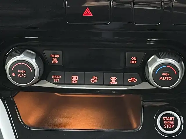 日産 セレナ ハイウェイスター 25thSP B 山口県 2017(平29)年 8万km ブリリアントシルバー ワンオーナー/純正9インチメモリーナビ/DVD/Blu-ray/AppleCarPlay/AndoidAuto/フルセグTV/バックカメラ/後席用フリップダウンモニター/両側パワースライドドア/車線逸脱警報/エマージェンシーブレーキ/プロパイロット/踏み間違え防止アシスト/車線逸脱防止支援システム/進入禁止標識認識機能/LEDオートヘッドライト/ナビ連動ドライブレコーダー/ETC