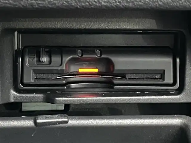 日産 セレナ ハイウェイスター 25thSP B 山口県 2017(平29)年 8万km ブリリアントシルバー ワンオーナー/純正9インチメモリーナビ/DVD/Blu-ray/AppleCarPlay/AndoidAuto/フルセグTV/バックカメラ/後席用フリップダウンモニター/両側パワースライドドア/車線逸脱警報/エマージェンシーブレーキ/プロパイロット/踏み間違え防止アシスト/車線逸脱防止支援システム/進入禁止標識認識機能/LEDオートヘッドライト/ナビ連動ドライブレコーダー/ETC