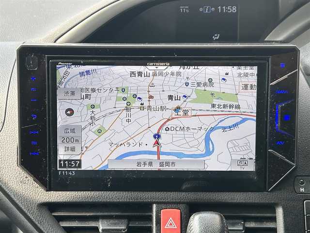 トヨタ ヴォクシー ZS 煌 岩手県 2018(平30)年 6.8万km ブラック 社外ナビ　/社外フリップダウンモニター　/両側パワースライドドア　/クルーズコントロール　/バックカメラ　/オートマチックハイビーム　/オートライト　/アイドリングストップ　/ＵＳＢ入力端子　/レーンキープアシスト/衝突軽減ブレーキ/横滑り防止装置