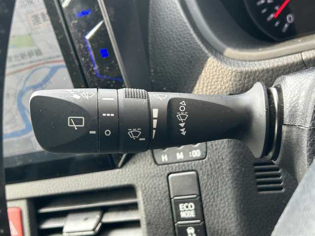 トヨタ ヴォクシー ZS 煌 岩手県 2018(平30)年 6.8万km ブラック 社外ナビ　/社外フリップダウンモニター　/両側パワースライドドア　/クルーズコントロール　/バックカメラ　/オートマチックハイビーム　/オートライト　/アイドリングストップ　/ＵＳＢ入力端子　/レーンキープアシスト/衝突軽減ブレーキ/横滑り防止装置
