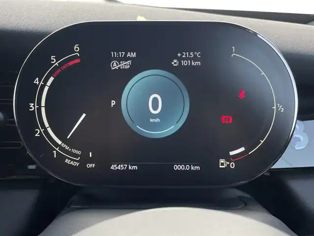 ＭＩＮＩ ＢＭＷ ミニ クーパー D ブリックレーンED 東京都 2022(令4)年 4.6万km ホワイト・シルバー 300台限定車/専用ルーフ・カラー　サン・マリノ・ブルー/専用ボンネット・ストライプ／サイド・ストライプ/専用サイド・スカットル/専用エクステリア・ステッカー/　　（3 Door：Bピラー/5 Door：Cピラー）/専用フローティング・ホイール・キャップ/専用フローズン・ブルー・アクセント・パーツ/　　ドア・ハンドル/ 専用フローズン・ブルー・アクセント・パーツ/　　テールゲート・ハンドル/専用フローズン・ブルー・アクセント・パーツ/　　ヘッドライト・フレーム／リア・コンビ・ランプ・フレーム/専用フローズン・ブルー・アクセント・パーツ/ 　MINIエンブレム（フロント／リア）/ボディー・カラー　ホワイト・シルバー・メタリック/ボディー・カラー　ムーンウォーク・グレー・メタリック/17インチ　アロイ・ホイール　ペダル・スポーク　ブラック/LED ヘッドライト/LED リア・コンビ・ランプ（ユニオン・ジャック・デザイン）