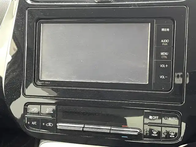 トヨタ プリウス S ツーリングセレクション 熊本県 2016(平28)年 4.7万km アティチュードブラックマイカ 純正ナビNSZT-W64（CD/フルセグＴＶ/BT/SD）/スマートキー×2/バックカメラ/ETC/前方ドライブレコーダー/横滑り防止/DN席シートヒーター/電動格納ミラー/ドアバイザー/純正フロアマット/オートライト/LEDヘッドライト/フォグライト/スマートキー/プッシュスタート/スペアキー1本/保証書