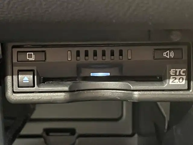 レクサス ＵＸ 250h Fスポーツ 愛知県 2021(令3)年 2.4万km ブラック 純正１２．３インチナビ　/（FM/AM/CD・DVD再生/SD/USB/Bluetooth)/衝突軽減ブレーキ　/レーダークルーズコントロール　/ベンチレーション　/シートヒーター　/三眼LED/LEDヘッドライト/ビルトインＥＴＣ２．０　/バックカメラ　/電動バックドア/デジタルインナーミラー　/ドライブレコーダー　/赤革シート/メモリー機能付電動パワーシート/パドルシフト/オートブレーキホールド機能