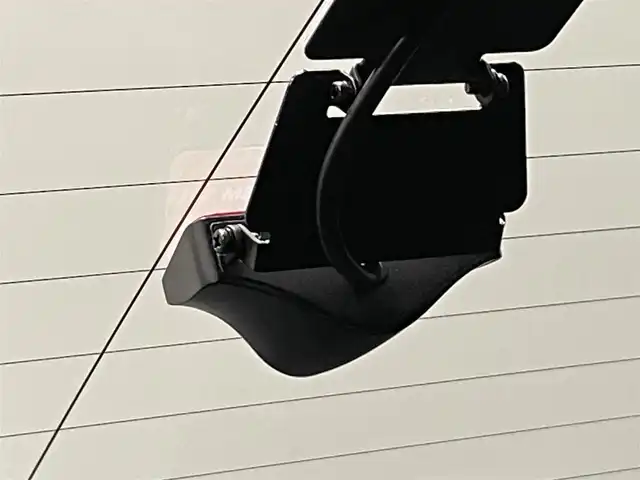 レクサス ＵＸ 250h Fスポーツ 愛知県 2021(令3)年 2.4万km ブラック 純正１２．３インチナビ　/（FM/AM/CD・DVD再生/SD/USB/Bluetooth)/衝突軽減ブレーキ　/レーダークルーズコントロール　/ベンチレーション　/シートヒーター　/三眼LED/LEDヘッドライト/ビルトインＥＴＣ２．０　/バックカメラ　/電動バックドア/デジタルインナーミラー　/ドライブレコーダー　/赤革シート/メモリー機能付電動パワーシート/パドルシフト/オートブレーキホールド機能
