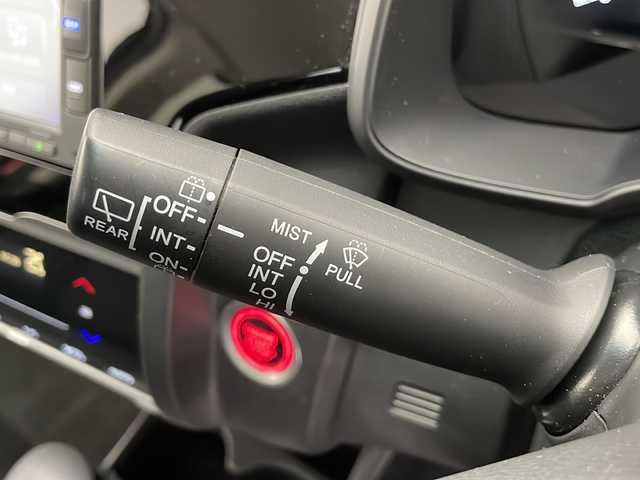 ホンダ フィット 13G F 長野県 2019(平31)年 2.3万km ルージュアメジストM 4WD/純正ナビ/追従型クルーズコントロール/バックカメラ/アイドリングストップ/Bluetooth/CD/USB/シートヒーター（運転席、助手席）/オートライト/LEDヘッドライト/フォグランプ/ステアリングスイッチ/ウインカーミラー/ワイパーデアイサー/電動格納ミラー/冬タイヤ車載（鉄ホイール付）