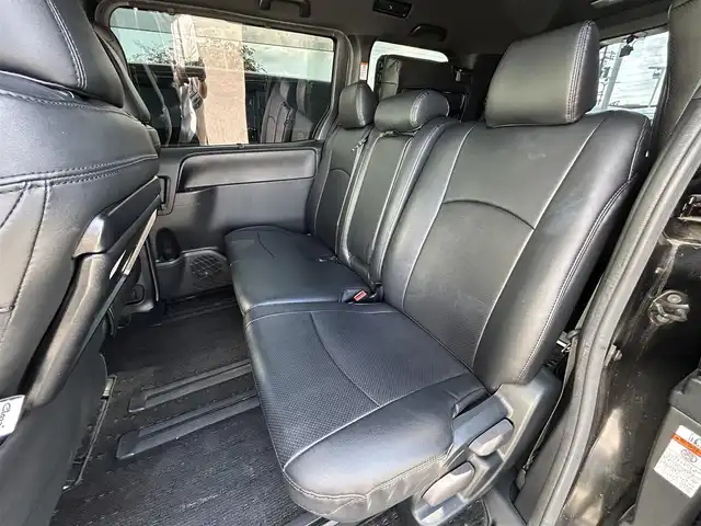 トヨタ ヴォクシー ZS 煌Ⅱ 大阪府 2019(令1)年 3.4万km ブラック 純正９インチナビ/   フルセグTV/CD/DVD/Bluetooth/USB/バックモニター/１２インチ後席モニター/衝突軽減ブレーキ/横滑り防止装置/アイドリングストップ/両側パワースライドドア/クルーズコントロール/レーンキープアシスト/前後ドライブレコーダー/オートマチックハイビーム/純正16インチアルミホイール/純正フロアマット/プッシュスタート/スマートキー/ＥＴＣ/ＬＥＤライト/禁煙車