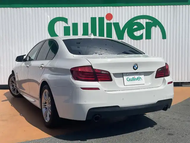 ＢＭＷ アクティブハイブリッド 5 Mスポーツ 三重県 2013(平25)年 9.9万km 白 純正メーカーHDDナビ/バックカメラ/フロントエアロバンパー/E-8スポーツAT/五人乗り/大型サイドシルスポイラー/リアエアロバンパー/革スポーツシート/シートヒーター/SRSエアバック（運転席/助手席/サイド/カーテン）/プッシュスタート