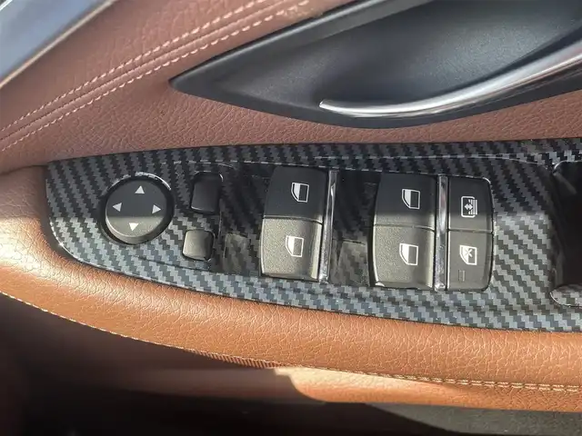 ＢＭＷ アクティブハイブリッド 5 Mスポーツ 三重県 2013(平25)年 9.9万km 白 純正メーカーHDDナビ/バックカメラ/フロントエアロバンパー/E-8スポーツAT/五人乗り/大型サイドシルスポイラー/リアエアロバンパー/革スポーツシート/シートヒーター/SRSエアバック（運転席/助手席/サイド/カーテン）/プッシュスタート