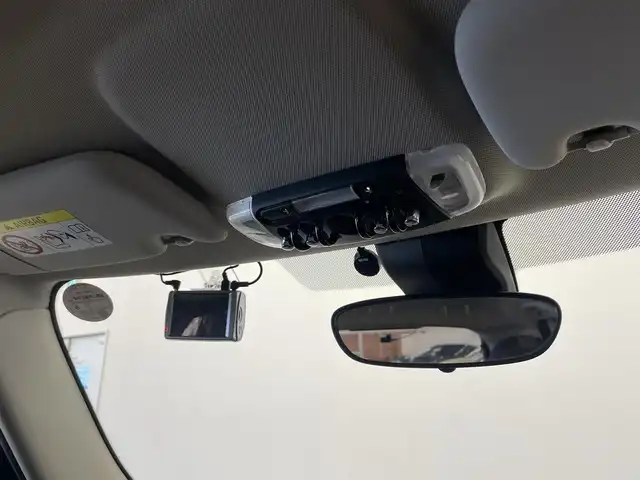 ＭＩＮＩ ミニ 岡山県 2016(平28)年 3.5万km ペッパー・ホワイト 純正ナビ/バックカメラ/Bluetooth/ETC/ドライブレコーダー/プッシュスタート/アイドリングストップ/横滑り防止装置/衝突軽減防止装置/純正１６インチアルミホイール/オートライト/オートハイビーム