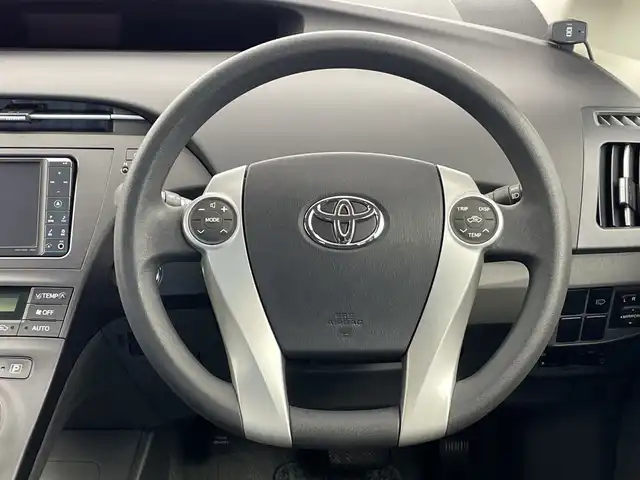 トヨタ プリウス S ツーリングセレクション 新潟県 2010(平22)年 3.9万km ホワイトパールクリスタルシャイン SDナビ　/バックカメラ　/フルセグ　/前後ドライブレコーダー　/前後コーナーセンサー　/LEDオートライト　/取扱説明書　/スマートキー　/ETC　/純正フロアマット　/純正１７インチアルミホイール　/横滑り防止装置　