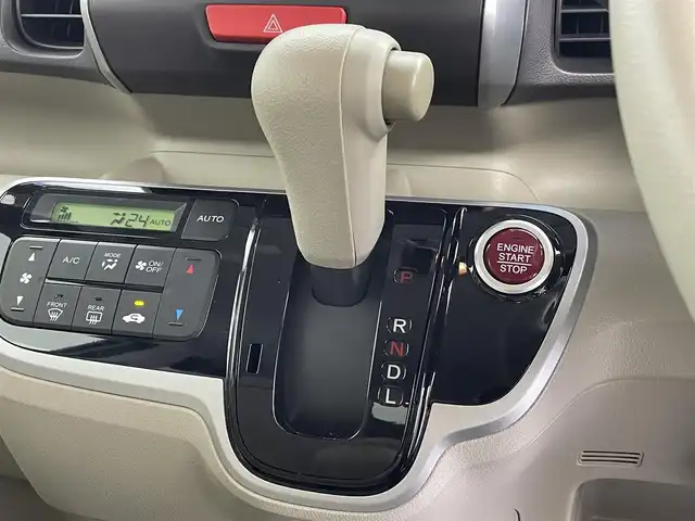 ホンダ Ｎ ＢＯＸ G Lパッケージ 群馬県 2012(平24)年 5.9万km クールミストメタリック 純正７インチナビ　バックカメラ　両側パワースライドドア　ドライブレコーダー　ＥＴＣ　　スマートキー　プッシュスタート　横滑り防止装置　盗難防止装置　ＡＢＳ　純正フロアマット　アイドリングストップ　禁煙