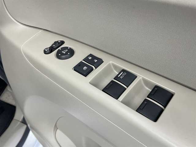 ホンダ Ｎ ＢＯＸ G Lパッケージ 群馬県 2012(平24)年 5.9万km クールミストメタリック 純正７インチナビ　バックカメラ　両側パワースライドドア　ドライブレコーダー　ＥＴＣ　　スマートキー　プッシュスタート　横滑り防止装置　盗難防止装置　ＡＢＳ　純正フロアマット　アイドリングストップ　禁煙
