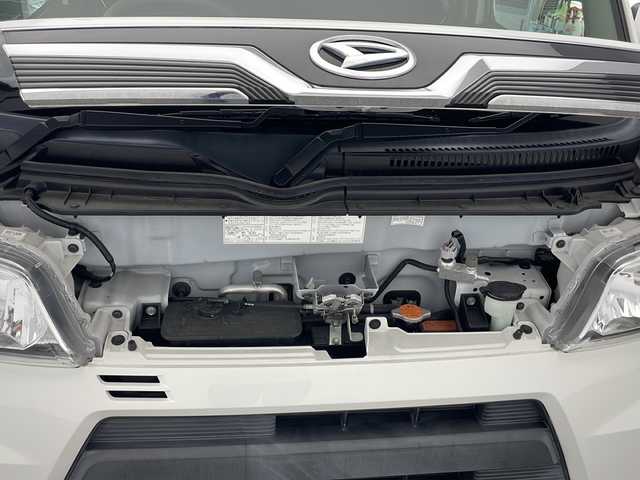 ダイハツ アトレー ワゴン カスタム ターボ RS SAⅢ 長野県 2019(平31)年 2.1万km ホワイト 4WD/純正CDチェンジャー&AUX/衝突軽減ブレーキ/両側スライドドア/ハロゲンライト/オートマチックハイビーム/純正13インチAW付サマータイヤ装着/社外13インチAW付スタッドレス積込(2018年製)/純正フロアマット/純正ドアバイザー/リモコンキー/取扱説明書