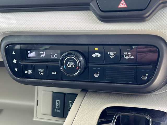 ホンダ Ｎ ＢＯＸ G L ホンダセンシング 山形県 2019(令1)年 2.5万km モーニングミストブルーM ４WD/ホンダセンシング/ヒルスタートアシスト機能/バックカメラ/後方コーナーセンサー/クルーズコントロール/横滑り防止装置/レーンキープアシスト/後席シートベルト締め忘れ警告灯/社外ナビ/（Bluetooth/AM/FM/フルセグ）/両側パワースライドドア/ステアリングスイッチ/DN席シートヒーター/ETC/スマートキー/電動格納ミラー/オートLEDヘッドライト