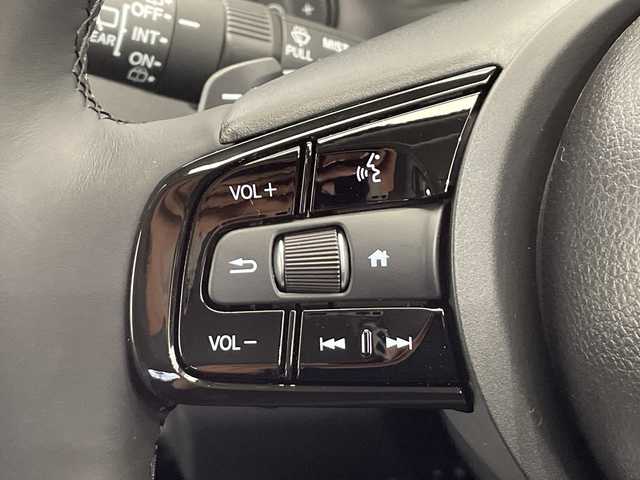 ホンダ ヴェゼル ハイブリッド e:HEV Z 栃木県 2025(令7)年 0.1千km クリスタルブラックパール 純正9インチホンダコネクトディスプレイナビ/(フルセグTV・Bluetooth)/バックカメラ/フロントグリル(メーカーオプション)　ベルリナブラック/ホンダセンシング/ ・衝突軽減システム/ ・車線維持システム/ ・アダプティブクルーズコントロール/ ・オートハイビーム/ ・アダプティブクルーズコントロール/前後コーナーセンサー/置くだけ充電/純正ビルトインETC2.0/ハーフレザーシート/シートヒーター/パワーバックドア/純正アルミホイール/スマートキー/プッシュスタート