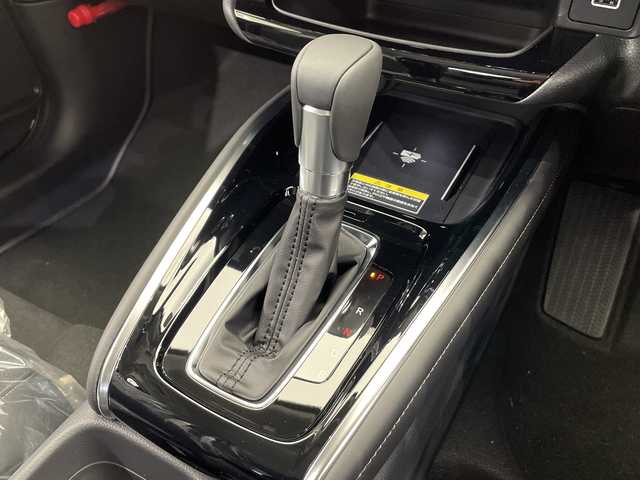 ホンダ ヴェゼル ハイブリッド e:HEV Z 栃木県 2025(令7)年 0.1千km クリスタルブラックパール 純正9インチホンダコネクトディスプレイナビ/(フルセグTV・Bluetooth)/バックカメラ/フロントグリル(メーカーオプション)　ベルリナブラック/ホンダセンシング/ ・衝突軽減システム/ ・車線維持システム/ ・アダプティブクルーズコントロール/ ・オートハイビーム/ ・アダプティブクルーズコントロール/前後コーナーセンサー/置くだけ充電/純正ビルトインETC2.0/ハーフレザーシート/シートヒーター/パワーバックドア/純正アルミホイール/スマートキー/プッシュスタート