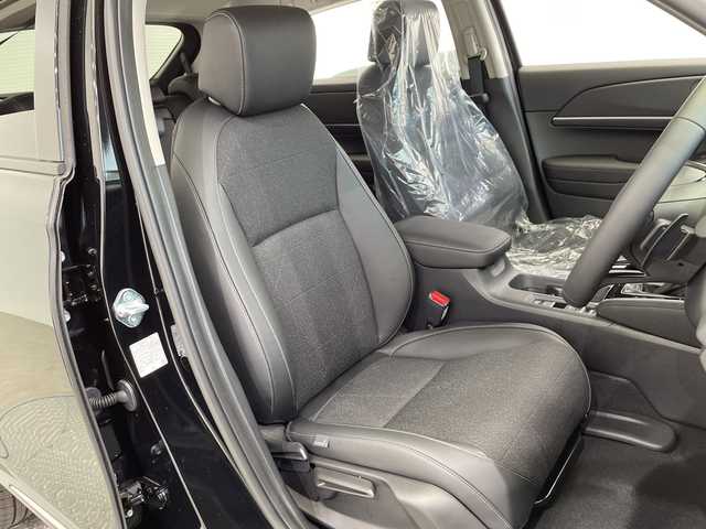 ホンダ ヴェゼル ハイブリッド e:HEV Z 栃木県 2025(令7)年 0.1千km クリスタルブラックパール 純正9インチホンダコネクトディスプレイナビ/(フルセグTV・Bluetooth)/バックカメラ/フロントグリル(メーカーオプション)　ベルリナブラック/ホンダセンシング/ ・衝突軽減システム/ ・車線維持システム/ ・アダプティブクルーズコントロール/ ・オートハイビーム/ ・アダプティブクルーズコントロール/前後コーナーセンサー/置くだけ充電/純正ビルトインETC2.0/ハーフレザーシート/シートヒーター/パワーバックドア/純正アルミホイール/スマートキー/プッシュスタート