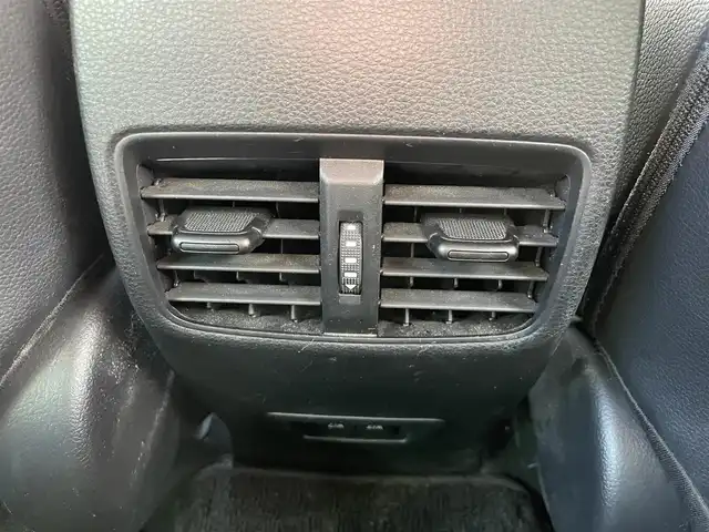 トヨタ カローラ クロス Z 福岡県 2022(令4)年 5.2万km アティチュードブラックマイカ トヨタセーフティセンス/バックカメラ/レーンキープアシスト/コーナーセンサー/BT/ETC/USB/純正フロアマット/純正アルミホイール/モデリスタエアロパーツ/プッシュスタート/スマートキー/オートハイビーム/LEDヘッド/ガラスルーフ/ルーフレール