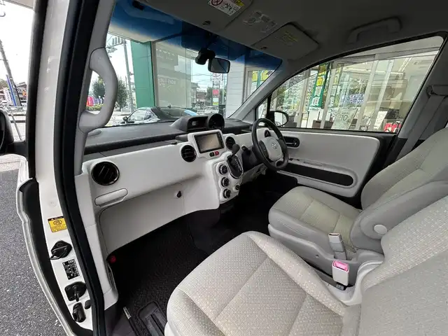 トヨタ ポルテ F アラモード 東京都 2014(平26)年 3.2万km クリームベージュ ワンオーナー/純正ナビ/・Bluetooth/TV/CD/DVD/USB/ドライブレコーダー/片側パワースライドドア/ドアバイザー/横滑り防止装置/盗難防止装置/バックカメラ/社外15インチアルミホイール/ウォークスルー/取扱説明書/保証書/ETC