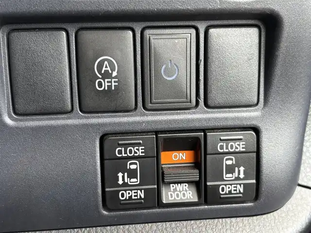 トヨタ ヴォクシー ZS 煌 大分県 2015(平27)年 8.9万km ブラック 純正ナビ（NSZT-W64）/Bluetooth/バックカメラ/フルセグTV/フリップダウンモニター/ビルトインETC/ドライブレコーダー/オートライト/LEDヘッドランプ/純正AW/モデリスタエアロ/社外フロアマット/スマートキー