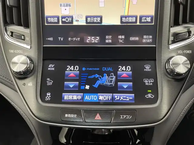 トヨタ クラウン ハイブリッド アスリートS Four 富山県 2018(平30)年 2.7万km ホワイトパールクリスタルシャイン 4WD/純正ナビ（AM/FM/CD/DVD/BD/SD/BT）/フルセグTV/バックカメラ/社外AW付き冬タイヤ積込/レーダークルーズコントロール/プリクラッシュセーフティ/レーンキープアシスト/LEDヘッドライト/オートライト/クリアランスソナー/レザーシート/前席シートヒーター/ビルトインETC/純正フロアマット/スマートキー×２/プッシュスタート/取扱説明書/保証書