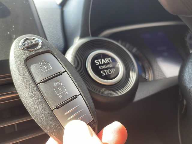 日産 デイズ ハイウェイスターX 沖縄県 2021(令3)年 2.2万km チタニウムグレーメタリック 純正オプションナビ　/フルセグＴＶ　/オーディオ（ＣＤ、Ｂｌｕｅｔｏｏｔｈ、ＳＤ、ＵＳＢ）/全方位カメラ　/スマートキー　/プッシュスタート　/ＥＴＣ　/ＬＥＤヘッドライト　/フォグライト　/ミラー型前後ドライブレコーダー/ステアリングスイッチ