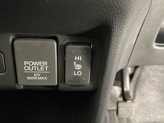 ホンダ Ｎ ＢＯＸ カスタム G SSパッケージ 長野県 2017(平29)年 2.7万km クリスタルブラックパール 純正SDナビ　(VXM-185VFEi)/（フルセグテレビ＆SD＆CD＆Bluetooth）/バックカメラ/両側パワースライドドア/前席シートヒーター/ビルトインETC/チップアップシート/オートエアコン/シートカバー調/ステアリングスイッチ/ドリンクホルダー/後席サンシェード/オートライト/純正フロアマット/１４インチ純正アルミホイール/スマートキー