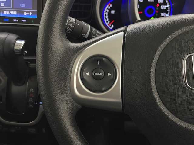 ホンダ Ｎ ＢＯＸ カスタム G SSパッケージ 長野県 2017(平29)年 2.7万km クリスタルブラックパール 純正SDナビ　(VXM-185VFEi)/（フルセグテレビ＆SD＆CD＆Bluetooth）/バックカメラ/両側パワースライドドア/前席シートヒーター/ビルトインETC/チップアップシート/オートエアコン/シートカバー調/ステアリングスイッチ/ドリンクホルダー/後席サンシェード/オートライト/純正フロアマット/１４インチ純正アルミホイール/スマートキー