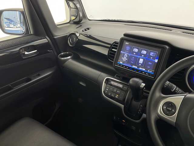 ホンダ Ｎ ＢＯＸ カスタム G SSパッケージ 長野県 2017(平29)年 2.7万km クリスタルブラックパール 純正SDナビ　(VXM-185VFEi)/（フルセグテレビ＆SD＆CD＆Bluetooth）/バックカメラ/両側パワースライドドア/前席シートヒーター/ビルトインETC/チップアップシート/オートエアコン/シートカバー調/ステアリングスイッチ/ドリンクホルダー/後席サンシェード/オートライト/純正フロアマット/１４インチ純正アルミホイール/スマートキー