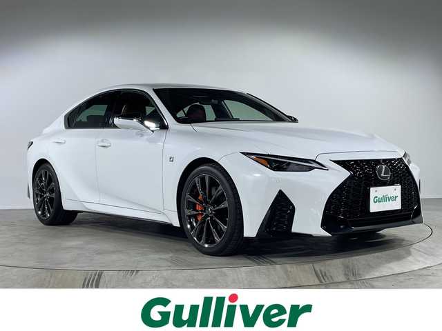 レクサス ＩＳ 300h Fスポーツ 福岡県 2022(令4)年 2万km ホワイトノーヴァガラスフレーク サンルーフ/アラウンドビューモニター/純正メモリナビ/フルセグテレビ/赤革シート/シートヒーター/BSM/ETC2.0/レーダークルーズコントロール/カードキー有り