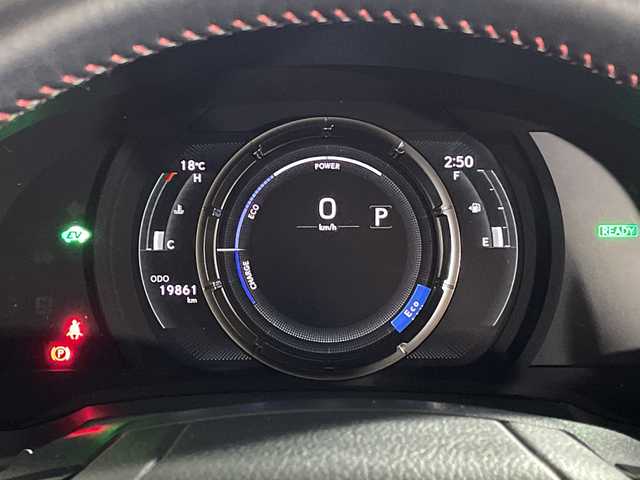レクサス ＩＳ 300h Fスポーツ 福岡県 2022(令4)年 2万km ホワイトノーヴァガラスフレーク サンルーフ/アラウンドビューモニター/純正メモリナビ/フルセグテレビ/赤革シート/シートヒーター/BSM/ETC2.0/レーダークルーズコントロール/カードキー有り