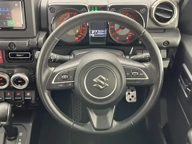スズキ ジムニー XC 愛知県 2019(平31)年 6.4万km シフォンアイボリーM 純正ディスプレイ　シートヒーター　禁煙　ＤＶＤ　Ｂｌｕｅｔｏｏｔｈ　ＥＴＣ　ＲＡＹＳ１６インチアルミ　デュアルセンサーブレーキ　衝突軽減　クルコン　背面タイヤ　ｉｎｎｏルーフラック　ＬＥＤオートライト