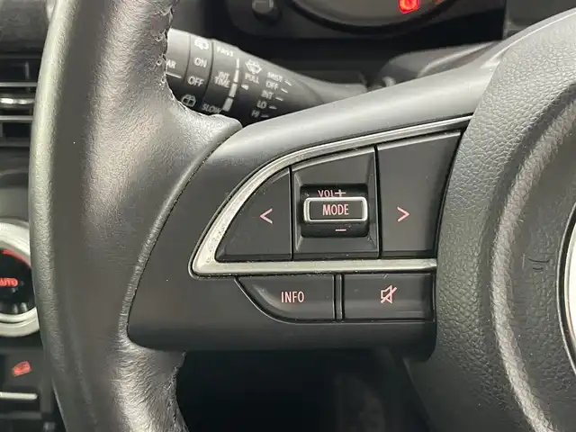 スズキ ジムニー XC 愛知県 2019(平31)年 6.4万km シフォンアイボリーM 純正ディスプレイ　シートヒーター　禁煙　ＤＶＤ　Ｂｌｕｅｔｏｏｔｈ　ＥＴＣ　ＲＡＹＳ１６インチアルミ　デュアルセンサーブレーキ　衝突軽減　クルコン　背面タイヤ　ｉｎｎｏルーフラック　ＬＥＤオートライト