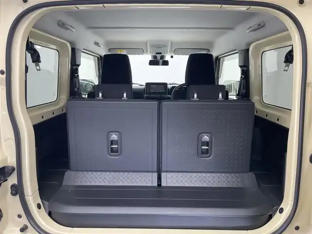 スズキ ジムニー XC 愛知県 2019(平31)年 6.4万km シフォンアイボリーM 純正ディスプレイ　シートヒーター　禁煙　ＤＶＤ　Ｂｌｕｅｔｏｏｔｈ　ＥＴＣ　ＲＡＹＳ１６インチアルミ　デュアルセンサーブレーキ　衝突軽減　クルコン　背面タイヤ　ｉｎｎｏルーフラック　ＬＥＤオートライト