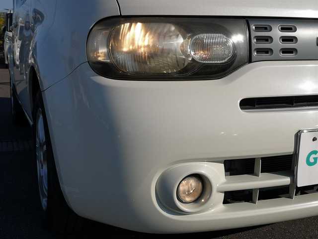 日産 キューブ 15X Vセレクション 茨城県 2009(平21)年 10.1万km ホワイトパール 純正ナビ/【AM・FM・CD・DVD・TV・AUX・HDD】/Bカメラ/前方ドラレコ/オートライト/Fフォグ/ヘッドライトレベライザー/ハロゲンライト/オートエアコン/電格ミラー/ドアバイザー/純正フロアマット/純正アルミホイール/プッシュスタート/スマートキー