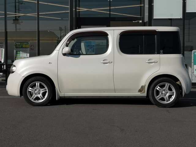 日産 キューブ 15X Vセレクション 茨城県 2009(平21)年 10.1万km ホワイトパール 純正ナビ/【AM・FM・CD・DVD・TV・AUX・HDD】/Bカメラ/前方ドラレコ/オートライト/Fフォグ/ヘッドライトレベライザー/ハロゲンライト/オートエアコン/電格ミラー/ドアバイザー/純正フロアマット/純正アルミホイール/プッシュスタート/スマートキー