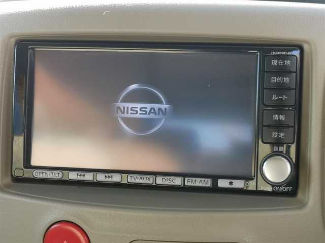 日産 キューブ 15X Vセレクション 茨城県 2009(平21)年 10.1万km ホワイトパール 純正ナビ/【AM・FM・CD・DVD・TV・AUX・HDD】/Bカメラ/前方ドラレコ/オートライト/Fフォグ/ヘッドライトレベライザー/ハロゲンライト/オートエアコン/電格ミラー/ドアバイザー/純正フロアマット/純正アルミホイール/プッシュスタート/スマートキー