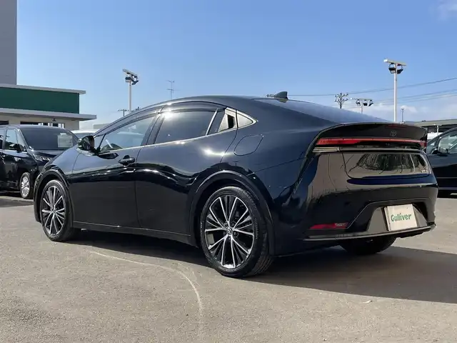 トヨタ プリウス Z 東京都 2025(令7)年 1.9万km ブラック 純正ナビ　/フルセグ　/Ｂｌｕｅｔｏｏｔｈ　/全周囲カメラ　/ＵＳＢ　/デジタルインナーカメラ　/電動リアゲート　/シートヒーター　/シートベンチレーション　/追従型クルコン　/シートメモリー　/ステアリングヒーター/BSM/ドライブモード/ヘッドライトレベライザー/ドアバイザー/衝突被害軽減システム