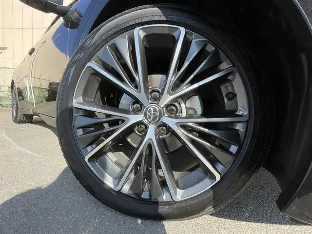 トヨタ プリウス Z 東京都 2025(令7)年 1.9万km ブラック 純正ナビ　/フルセグ　/Ｂｌｕｅｔｏｏｔｈ　/全周囲カメラ　/ＵＳＢ　/デジタルインナーカメラ　/電動リアゲート　/シートヒーター　/シートベンチレーション　/追従型クルコン　/シートメモリー　/ステアリングヒーター/BSM/ドライブモード/ヘッドライトレベライザー/ドアバイザー/衝突被害軽減システム