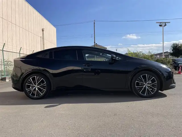 トヨタ プリウス Z 東京都 2025(令7)年 1.9万km ブラック 純正ナビ　/フルセグ　/Ｂｌｕｅｔｏｏｔｈ　/全周囲カメラ　/ＵＳＢ　/デジタルインナーカメラ　/電動リアゲート　/シートヒーター　/シートベンチレーション　/追従型クルコン　/シートメモリー　/ステアリングヒーター/BSM/ドライブモード/ヘッドライトレベライザー/ドアバイザー/衝突被害軽減システム