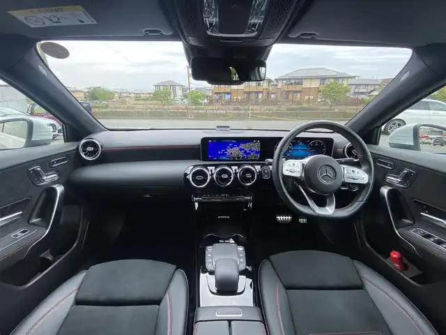 メルセデス・ベンツ Ａ２００ｄ AMGライン 福岡県 2020(令2)年 2.2万km デジタルホワイト ・アダプティブクルーズコントロール/・純正HDDナビ/USB/Bluetooth/・全方位カメラ/・ハーフレザーシート/シートヒーター/・フルセグ/・ETC/・純正18AW/・プッシュスタート/・パーキングアシスト/・アイドリングストップ/・スマートキー/・パワーシート/・レーンキープアシスト/・オートライト/・LEDライト