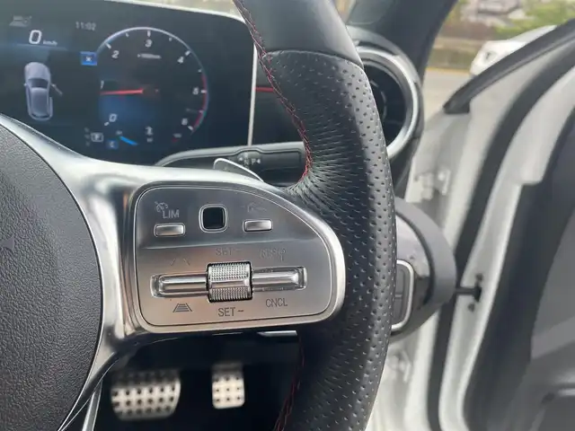 メルセデス・ベンツ Ａ２００ｄ AMGライン 福岡県 2020(令2)年 2.2万km デジタルホワイト ・アダプティブクルーズコントロール/・純正HDDナビ/USB/Bluetooth/・全方位カメラ/・ハーフレザーシート/シートヒーター/・フルセグ/・ETC/・純正18AW/・プッシュスタート/・パーキングアシスト/・アイドリングストップ/・スマートキー/・パワーシート/・レーンキープアシスト/・オートライト/・LEDライト