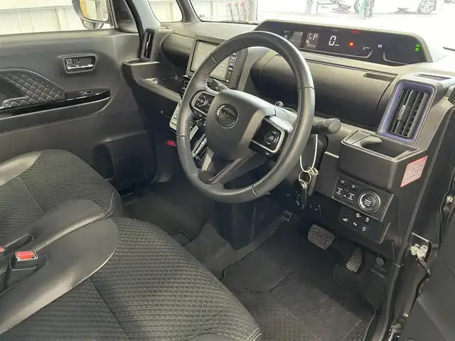 ダイハツ タント カスタム RS スタイルセレクション 佐賀県 2021(令3)年 3.1万km パールブラック 純正メモリーナビゲーション/・フルセグＴＶ/CD/DVD/SD/Bluetooth/パノラマモニター/前方ドライブレコーダー/ビルトインETC/TVキャンセラー/両側パワースライドドア/ハーフレザーシート/D席ロングスライドシート/D＋N席シートヒーター/後席用サイドサンシェード/ISOFIX対応/革巻きステアリング/ステアリングリモコン/純正15インチアルミホイール/純正LEDヘッドライト/純正LEDフォグランプ/純正フロアマット/純正ドアバイザ―/新車保証書/取扱説明書/スペアキー１本/スマートアシスト/・レーダークルーズコントロール/・車線逸脱警報機能/・先行車発進お知らせ機能/・衝突被害軽減ブレーキ/・クリアランスソナー/・標識認識機能