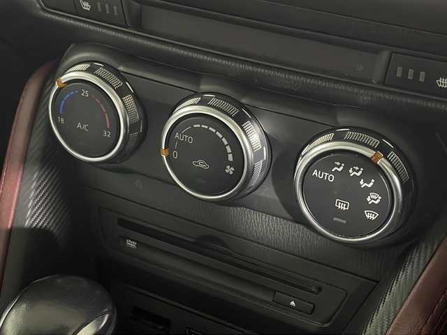 マツダ ＣＸ－３ XD ツーリング Lパッケージ 広島県 2016(平28)年 6.1万km ディープクリスタルブルーマイカ BOSEサウンド/シートヒーター/ヘッドアップディスプレイ/ブラインドスポットモニター/バックカメラ/レーダークルーズコントロール/車線逸脱警報/衝突軽減ブレーキ/オートハイビーム/誤発進抑制機能/パドルシフト/純正18インチAW/LEDヘッドランプ/ETC/ドライブレコーダー