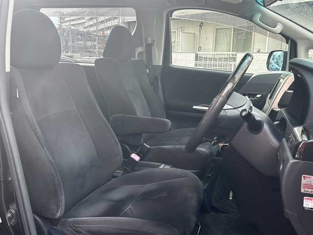 トヨタ ヴェルファイア 2．4Z プラチナセレクションⅡ 宮崎県 2011(平23)年 7.9万km ブラック 社外ナビ/バックカメラ/フルセグTV/フリップダウンモニター/パワーバックドア/サンルーフ/両側パワースライドドア/クルーズコントロール/取説、記録簿