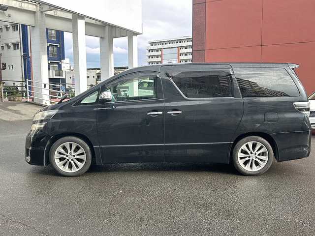 トヨタ ヴェルファイア 2．4Z プラチナセレクションⅡ 宮崎県 2011(平23)年 7.9万km ブラック 社外ナビ/バックカメラ/フルセグTV/フリップダウンモニター/パワーバックドア/サンルーフ/両側パワースライドドア/クルーズコントロール/取説、記録簿